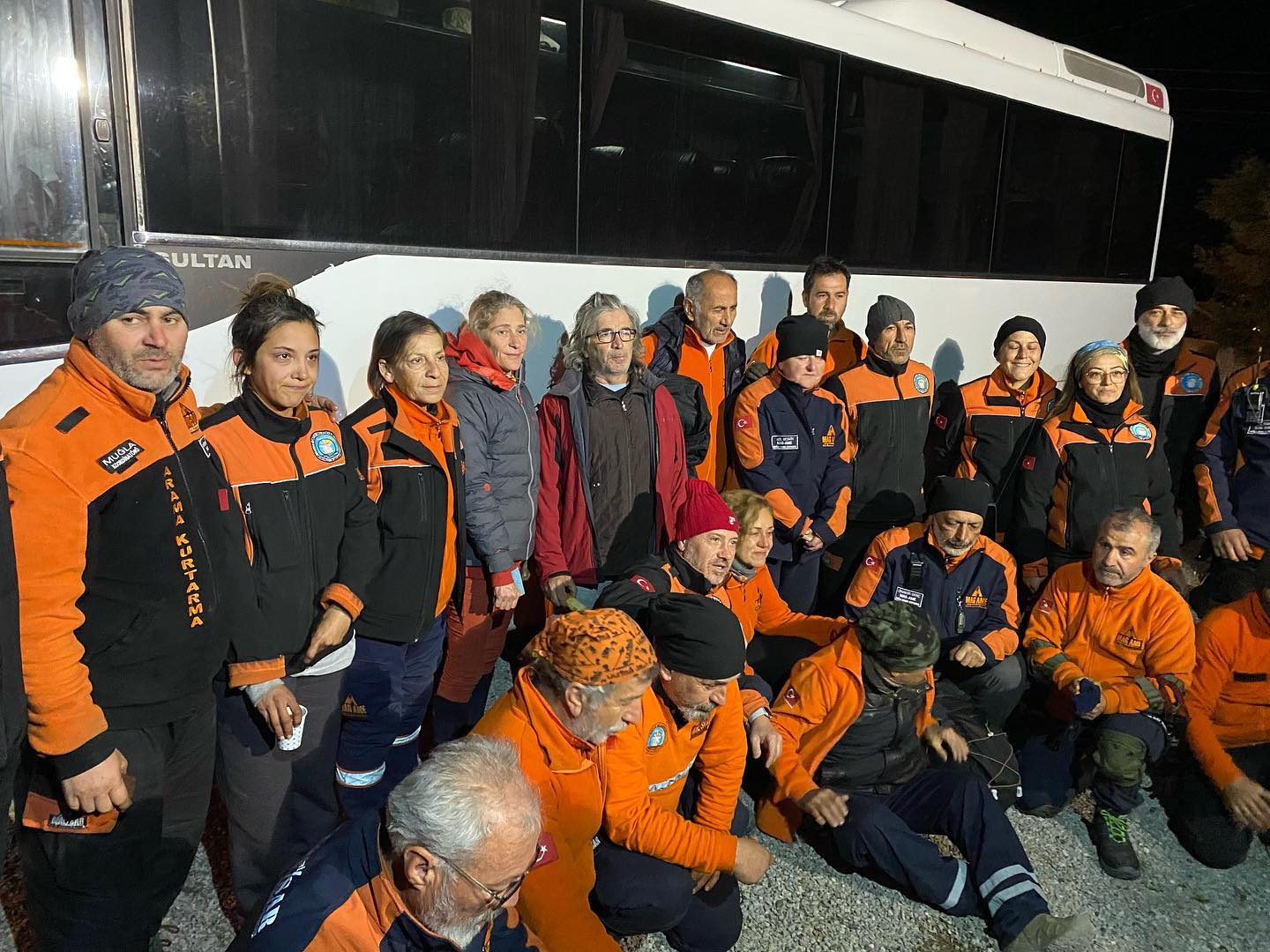 34 VATANDAŞIMIZI ENKAZ ALTINDAN SAĞ ÇIKARAN DATÇA MAG-AME EKİBİ DATÇA’YA DÖNDÜ