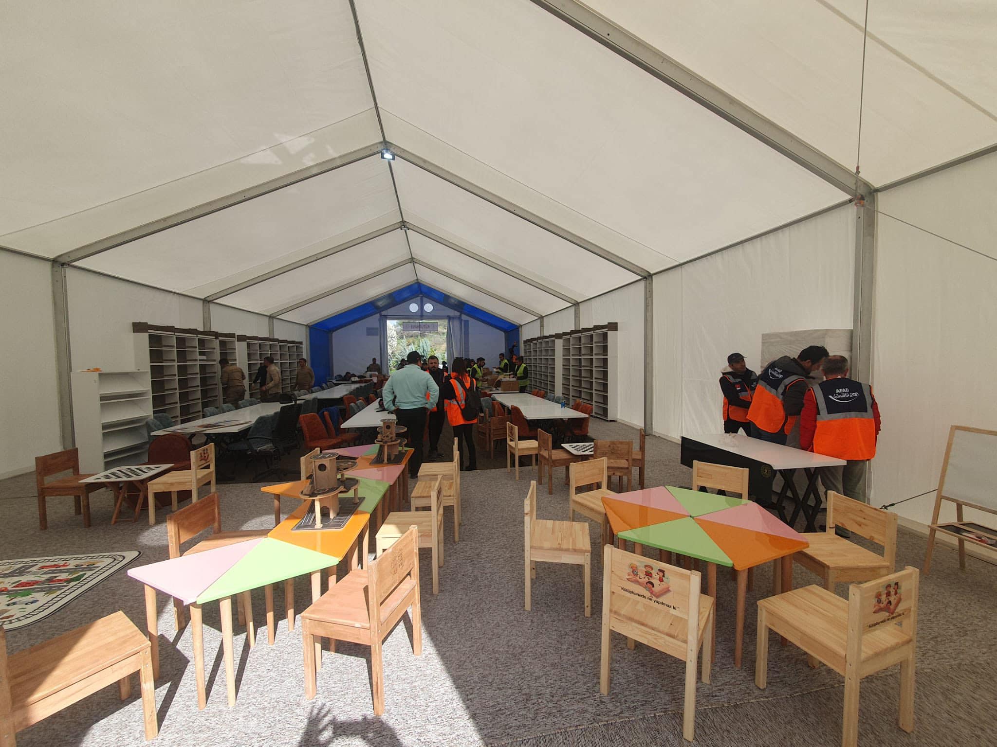 MUĞLA’DAN GİDEN EKİP ÇALIŞMALARINI ARALIKSIZ SÜRDÜRÜYOR