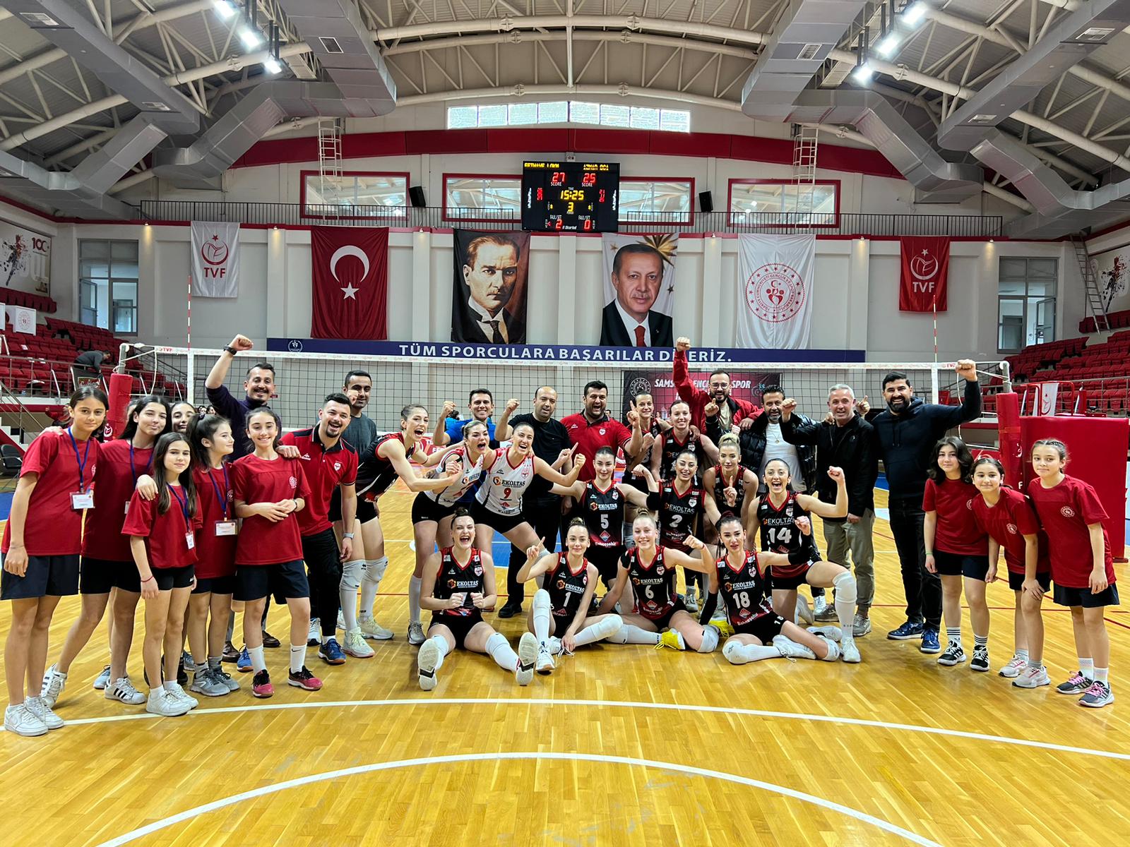 ZİRVESPOR’DAN MUHTEŞEM PERFORMANS, SONUÇ TVF 1. LİG